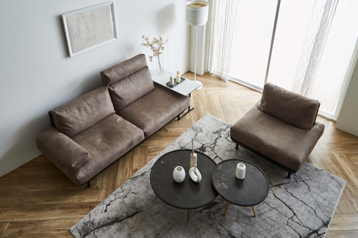 モダンなレザーテックスソファ | LIMES